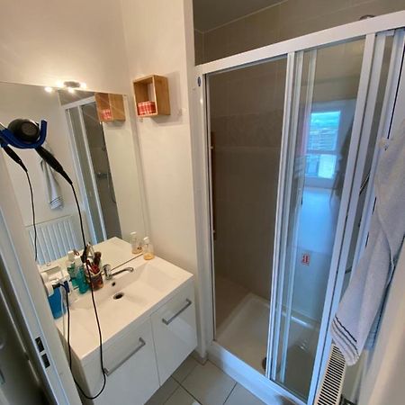 Super Chambre Avec Bureau Courcouronnes Ngoại thất bức ảnh